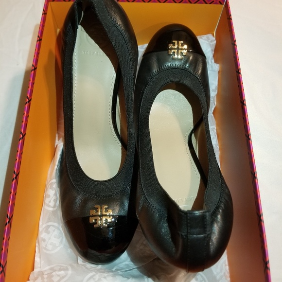 Tory Burch black shoes - Picture 2 of 4